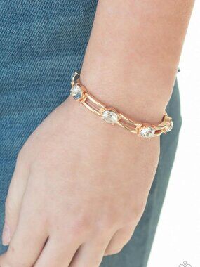 Paparazzi Jewelry Accessories - FLASH or Credit? - Gold Bracelet - Vintage